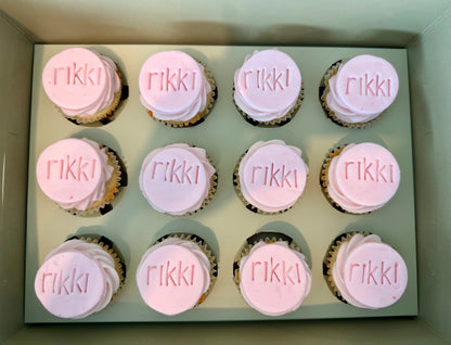 CUSTOM PETIT CUPCAKES