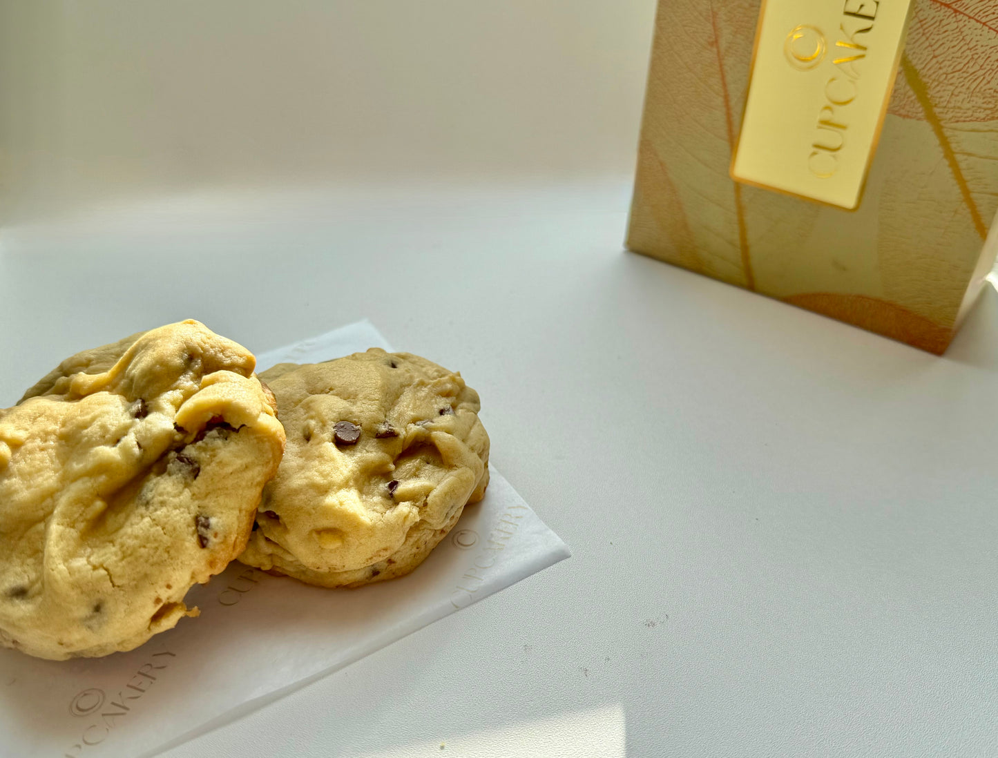 CLASSIC CHOCOLATE CHIP COOKIE JUMBO