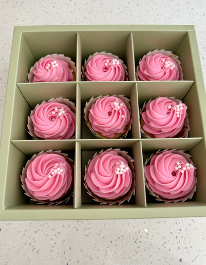 CLASSIC CUPCAKES